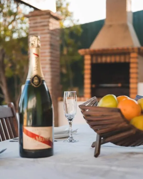 Casa Das Palmeiras - Villa Com Piscina, Bbq E Ar Condicionado Albufeira
